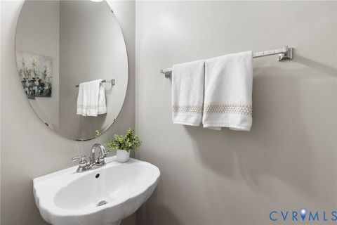 Tiny photo for 106 W Jackson Street, Richmond, VA 23220 (MLS # 2601832)