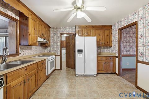 Tiny photo for 602 Dunkerry Lane, Sandston, VA 23150 (MLS # 2600418)