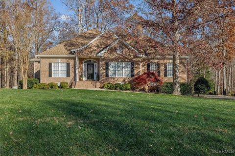 A home in South Chesterfield