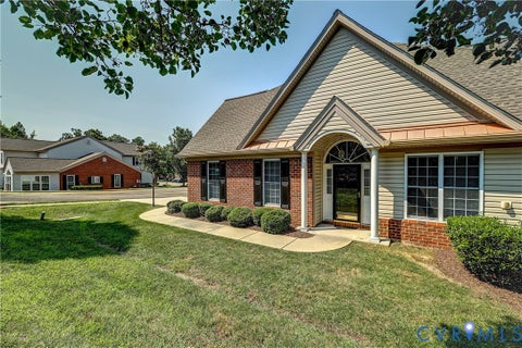 Photo of 5046 Lewisetta Drive, Glen Allen, VA 23060 (MLS # 2621959)