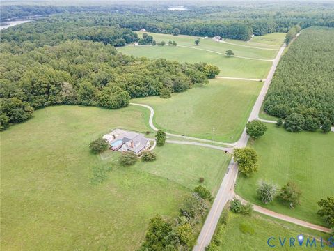 Tiny photo for 827 Sutherland Road, Church Road, VA 23833 (MLS # 2619715)