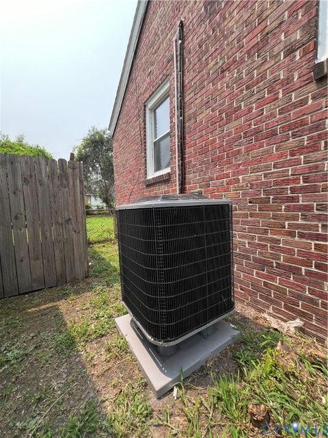 Tiny photo for 1910 Piedmont Avenue, Portsmouth, VA 23704 (MLS # 2619889)
