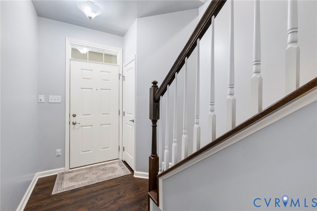 5712 Riverside Place