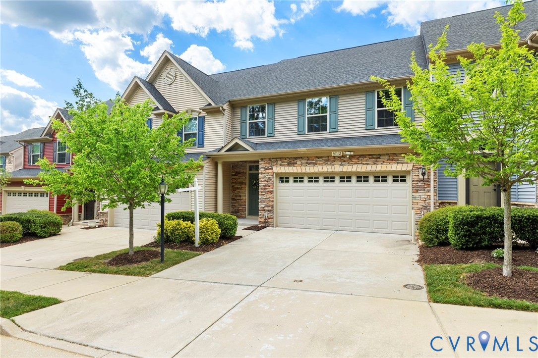 5712 Riverside Place