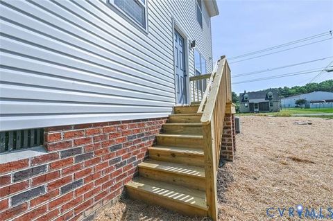 Tiny photo for 501 Smith Drive, Ruther Glen, VA 22546 (MLS # 2604118)