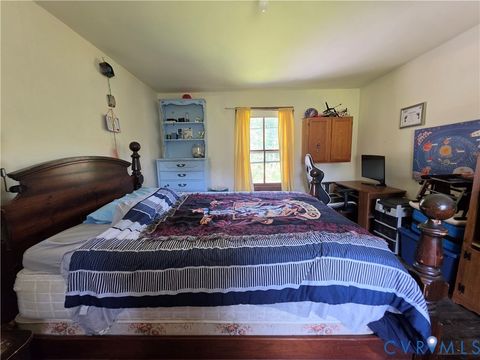 Tiny photo for 3818 Stage Junction Road, Columbia, VA 23038 (MLS # 2619332)