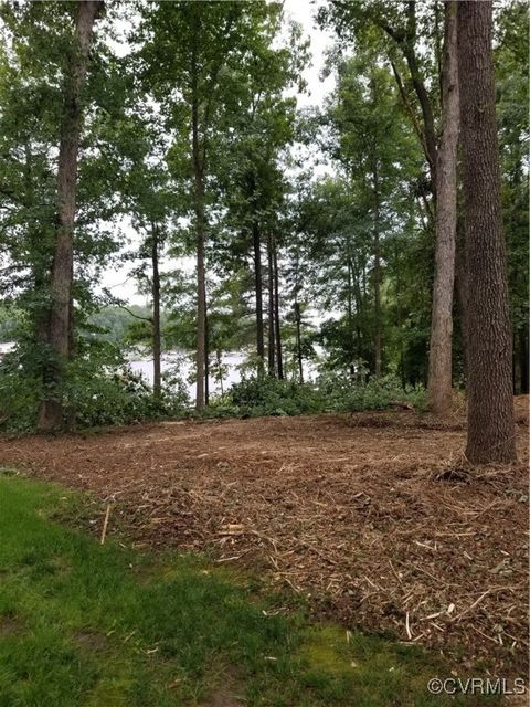Photo of 20001 Chesdin Harbor Drive, Chesterfield, VA 23803 (MLS # 2513124) Photo of 20001 Chesdin Harbor Drive, Chesterfield, VA 23803 (MLS # 2513124)