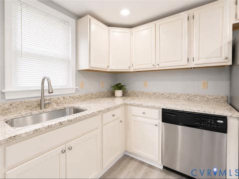 Tiny photo for 110 Locust GRV, Cumberland, VA 23027 (MLS # 2616276)