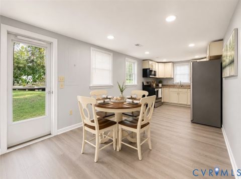 Tiny photo for 110 Locust GRV, Cumberland, VA 23027 (MLS # 2616276)