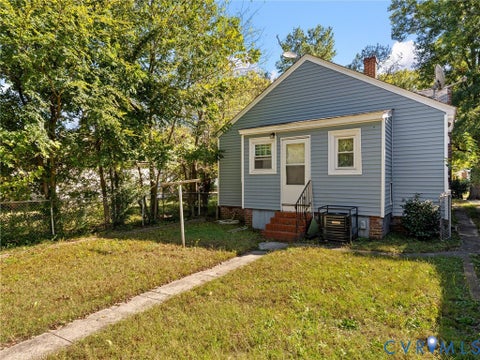 Tiny photo for 2305 Halifax Avenue, Sandston, VA 23224 (MLS # 2628488)