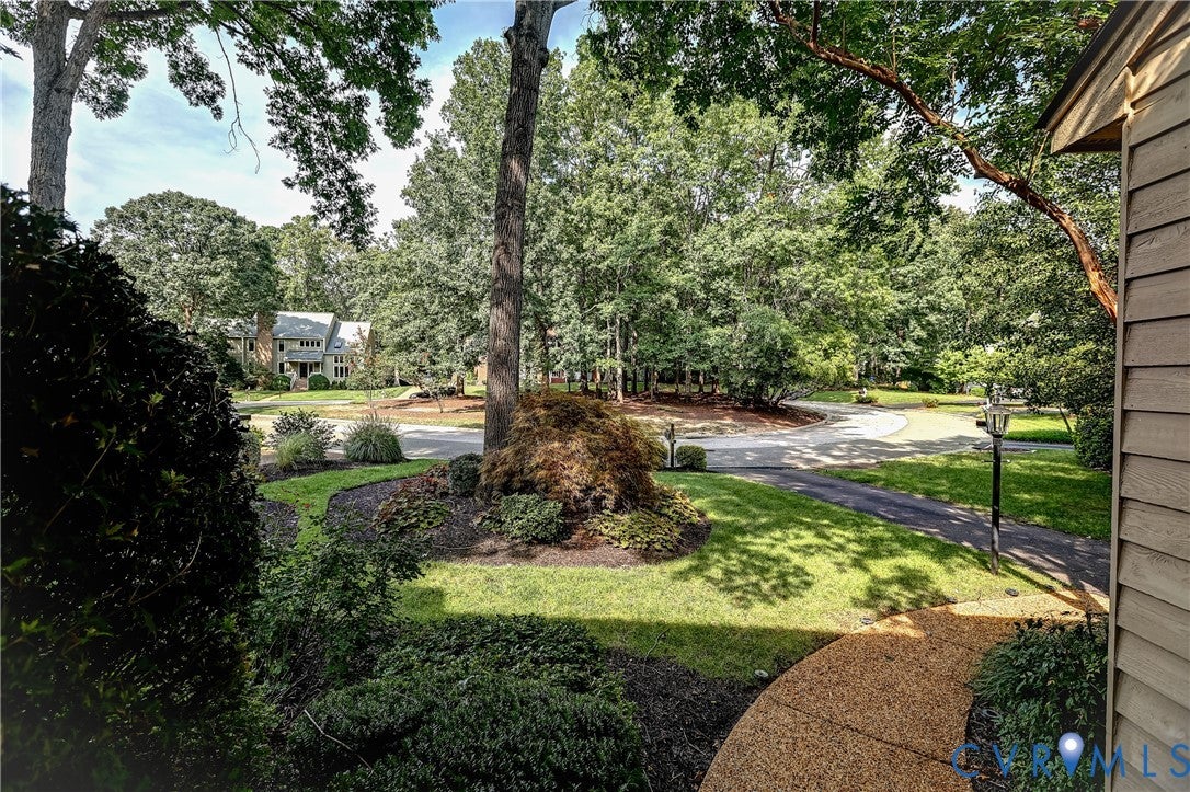 2908 Huntwick Court