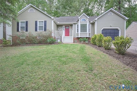 Photo of 14713 Ridge Point Drive, Midlothian, VA 23112 (MLS # 2610151)