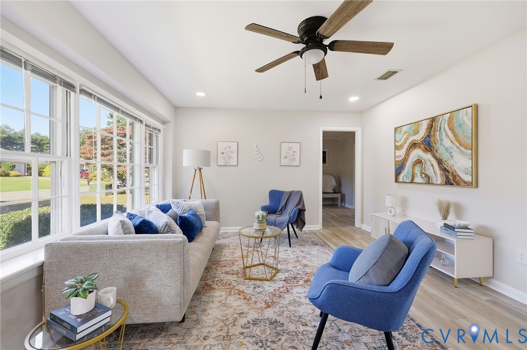 7356 Sandy Lane