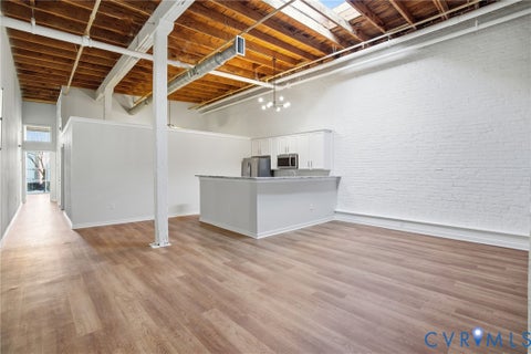 Photo of 1716 Summit Avenue #25, Richmond, VA 23230 (MLS # 2627589)
