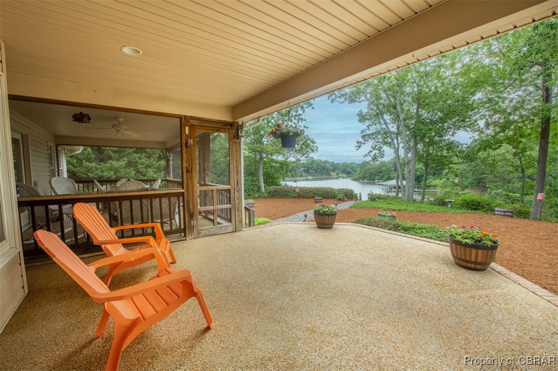 116 Point Cove Lane