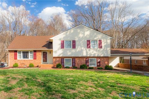 Photo of 10052 Beechwood Drive, Mechanicsville, VA 23116 (MLS # 2605894)