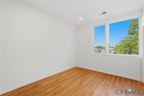Tiny photo for 2325 Apple Alley, Richmond, VA 23220 (MLS # 2624007)