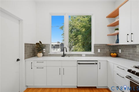 Tiny photo for 2325 Apple Alley, Richmond, VA 23220 (MLS # 2624007)