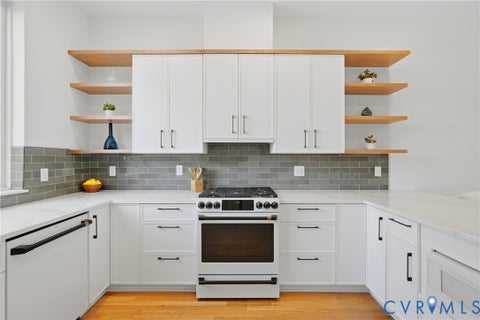 Tiny photo for 2325 Apple Alley, Richmond, VA 23220 (MLS # 2624007)