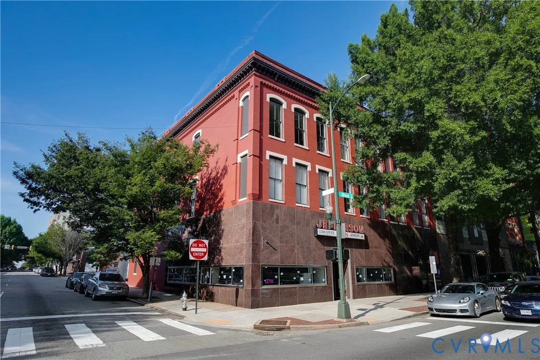 119 E Broad Street