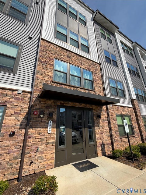 Photo of 3800 Maze Runner Drive #305, Midlothian, VA 23112 (MLS # 2624338)