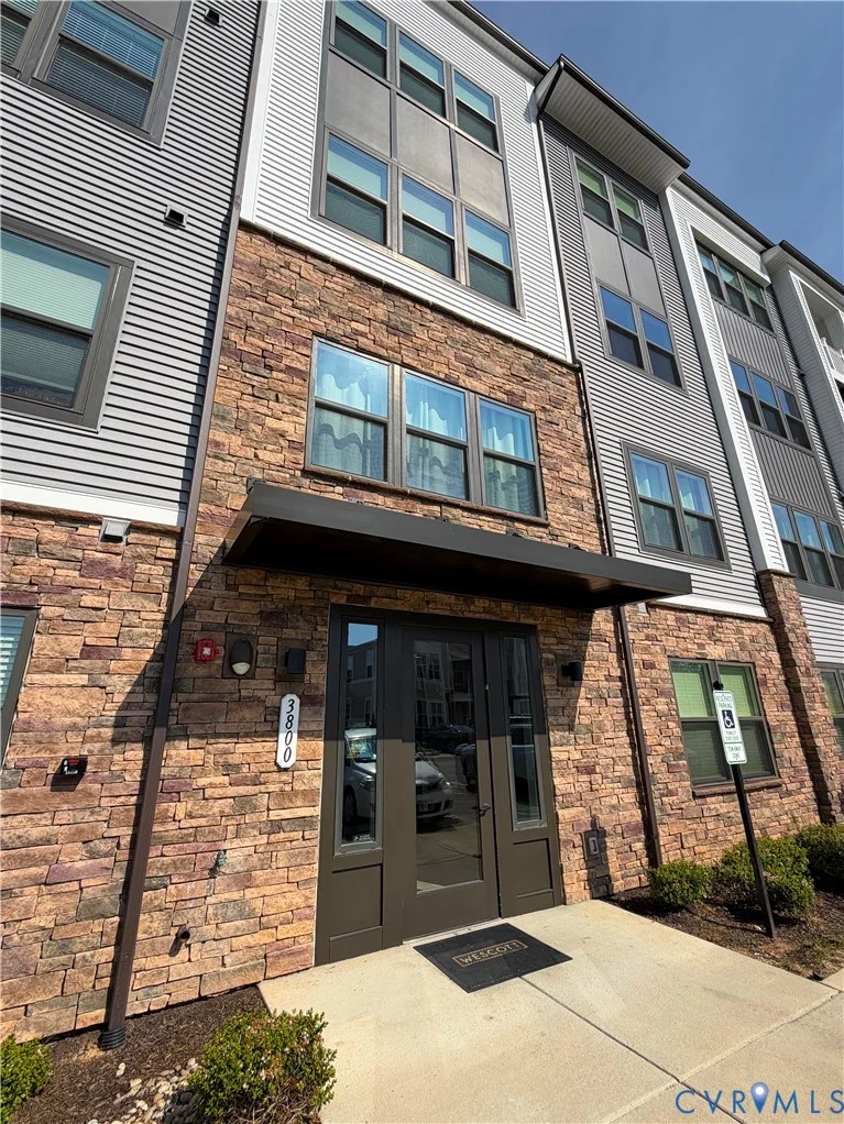 3800 Maze Runner Drive Unit 305
