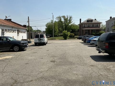 Tiny photo for 1105 W Washington Street, Petersburg, VA 23803 (MLS # 2610811)