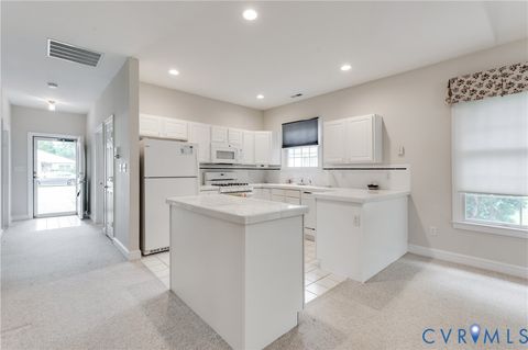 Tiny photo for 20 Bay Court, Kilmarnock, VA 22482 (MLS # 2613123)