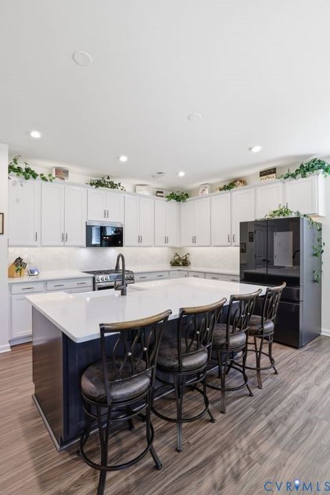 Tiny photo for 7712 Hawthorne Avenue, Henrico, VA 23227 (MLS # 2612521)