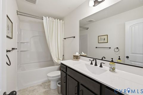 Tiny photo for 7712 Hawthorne Avenue, Henrico, VA 23227 (MLS # 2612521)