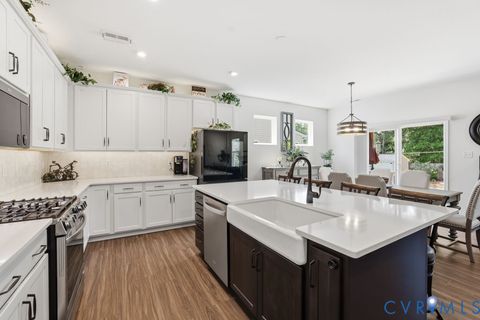 Tiny photo for 7712 Hawthorne Avenue, Henrico, VA 23227 (MLS # 2612521)