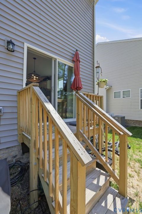 Tiny photo for 7712 Hawthorne Avenue, Henrico, VA 23227 (MLS # 2612521)