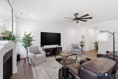 Tiny photo for 7712 Hawthorne Avenue, Henrico, VA 23227 (MLS # 2612521)