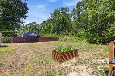 Tiny photo for 7712 Hawthorne Avenue, Henrico, VA 23227 (MLS # 2612521)