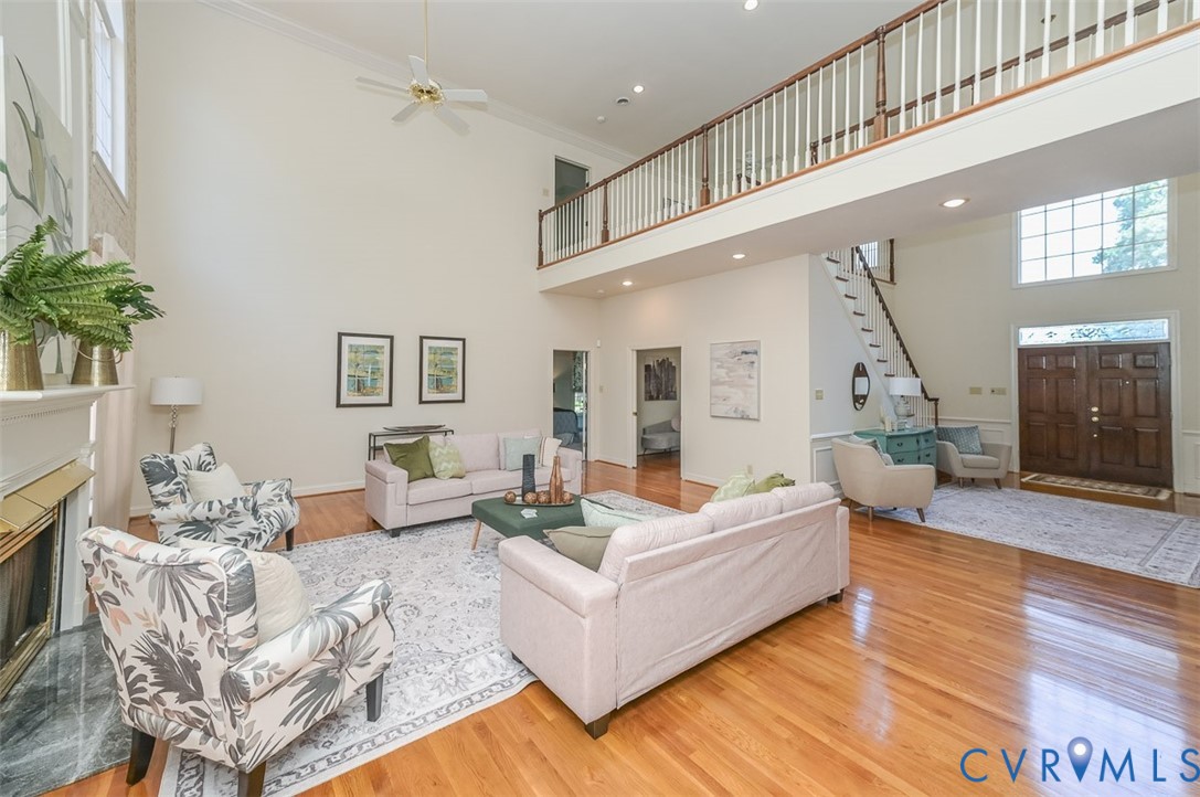 2825 Oak Point Lane