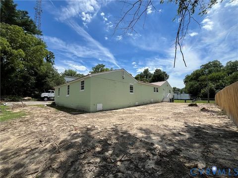 Tiny photo for 601 Cameron Street, Petersburg, VA 23803 (MLS # 2617337)