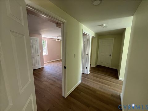 Tiny photo for 601 Cameron Street, Petersburg, VA 23803 (MLS # 2617337)