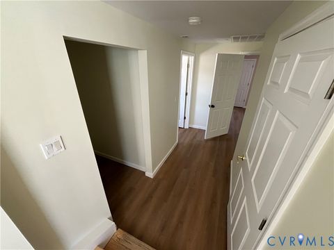 Tiny photo for 601 Cameron Street, Petersburg, VA 23803 (MLS # 2617337)