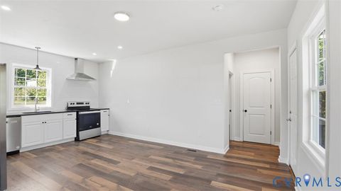 Tiny photo for 620 Gressett Street, Petersburg, VA 23803 (MLS # 2612958)