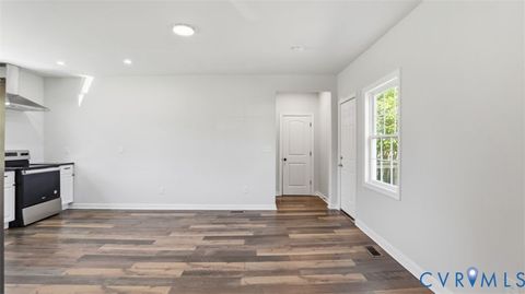 Tiny photo for 620 Gressett Street, Petersburg, VA 23803 (MLS # 2612958)