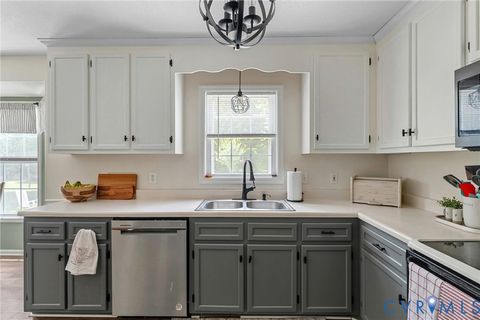 Tiny photo for 64 Edwards Court, Dutton, VA 23050 (MLS # 2616553)