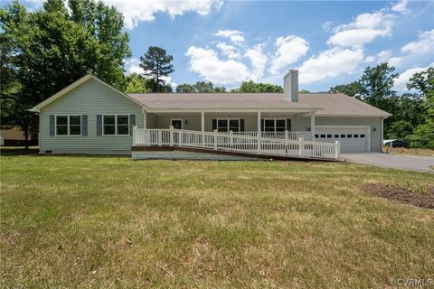 39 David Road Louisa VA 23117