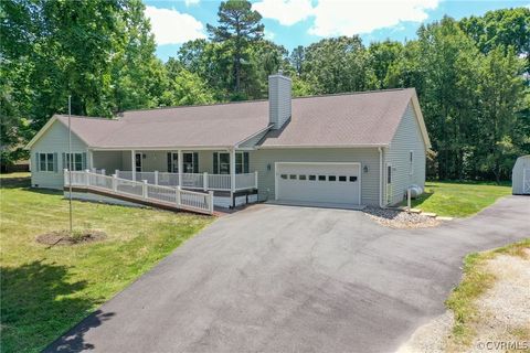 39 David Road Louisa VA 23117