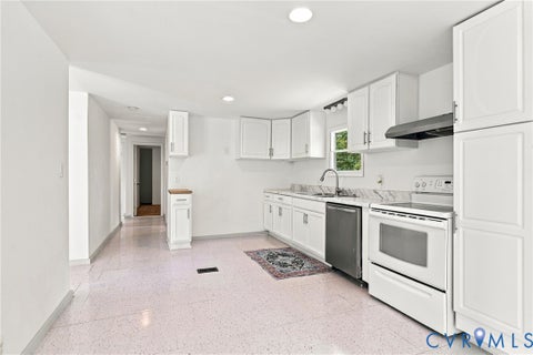 Tiny photo for 8410 Holdsworth Road, Disputanta, VA 23842 (MLS # 2625530)