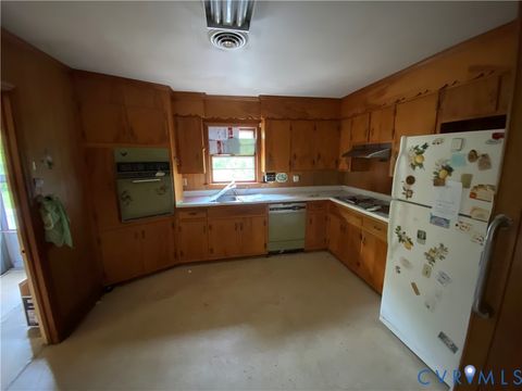 Tiny photo for 222 N Beaver Dam Road, Waverly, VA 23890 (MLS # 2611402)