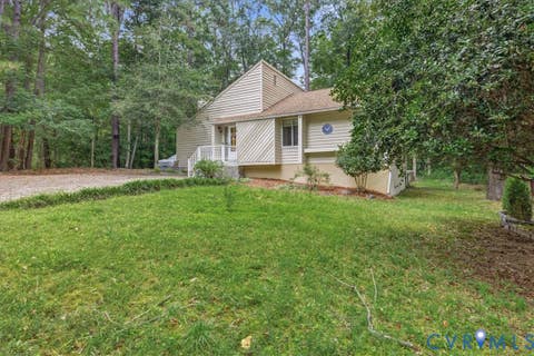 Photo of 14206 Broad Oaks Court, Midlothian, VA 23112 (MLS # 2620760)