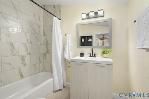 Tiny photo for 750 Hampton Road, Petersburg, VA 23805 (MLS # 2621577)