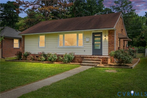 Tiny photo for 750 Hampton Road, Petersburg, VA 23805 (MLS # 2621577)