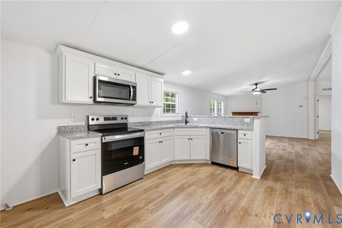Tiny photo for 480 Coles Creek Lane, Arvonia, VA 23123 (MLS # 2614055)