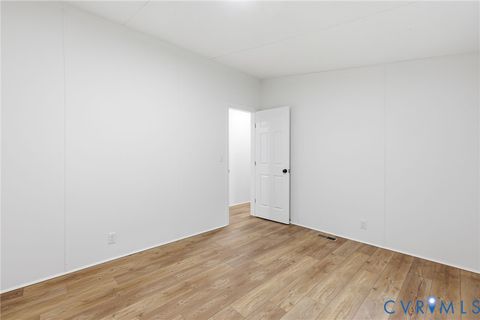 Tiny photo for 480 Coles Creek Lane, Arvonia, VA 23123 (MLS # 2614055)